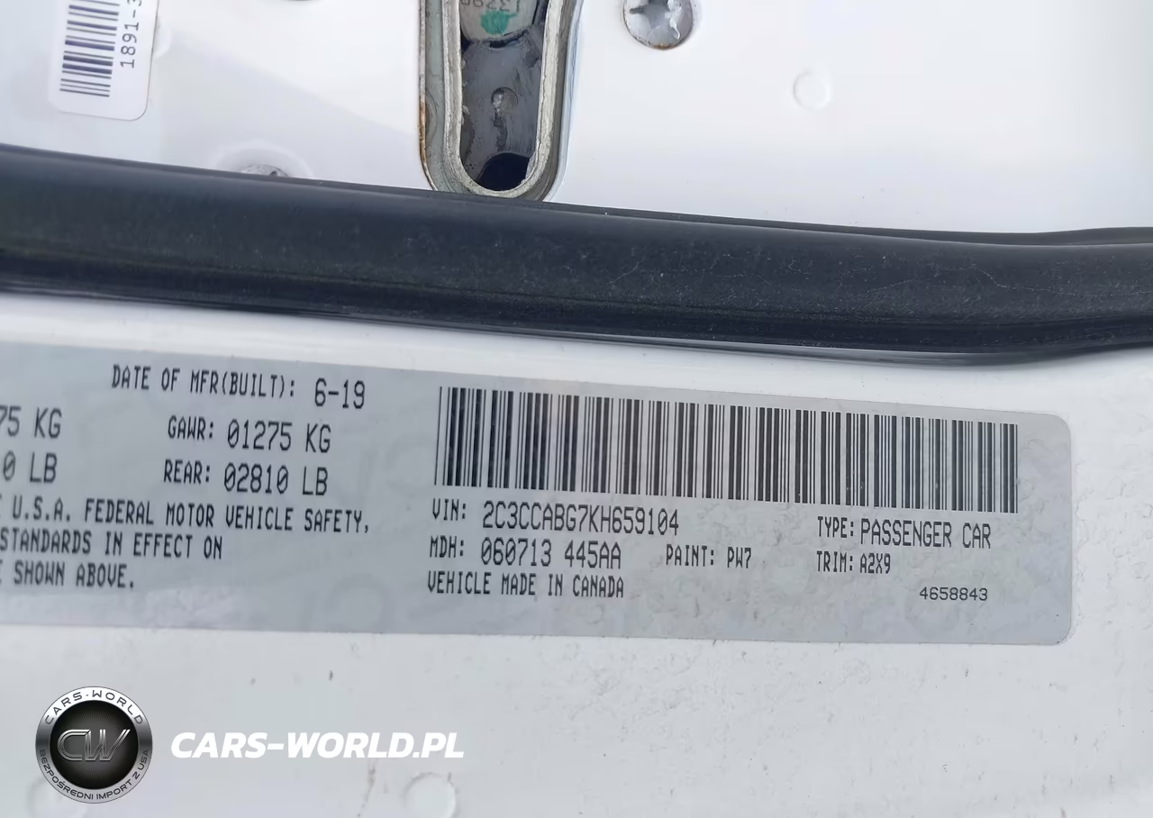 2019 Chrysler 300 300S VIN:2C3CCABG7KH659104 - 9