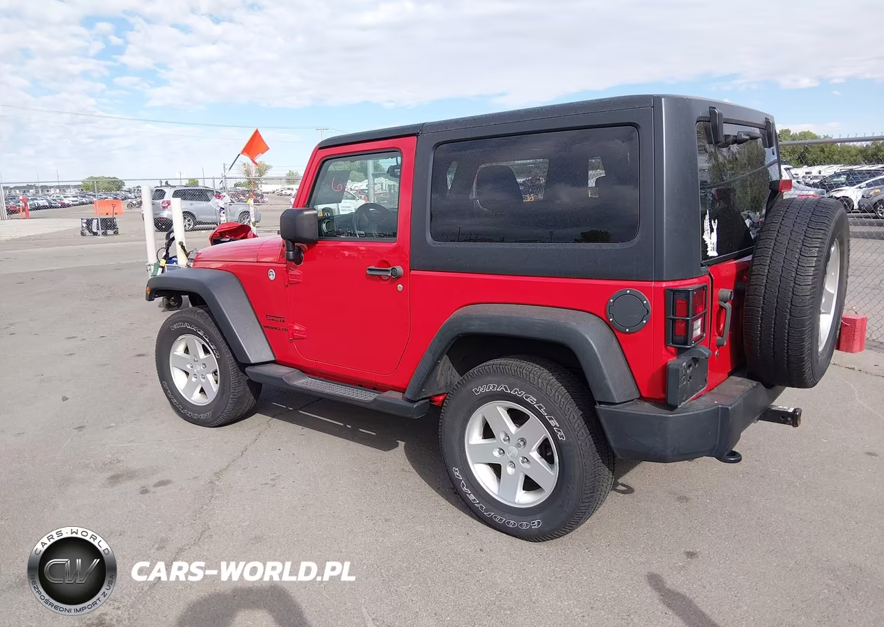 2013 Jeep Wrangler Sport VIN:1C4AJWAGXDL677562 - 3