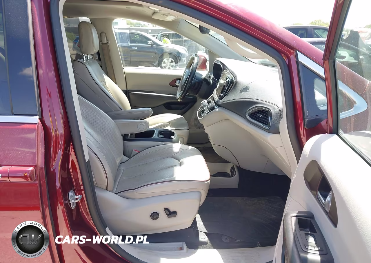2020 Chrysler Pacifica Limited VIN:2C4RC1GG6LR275857 - 5
