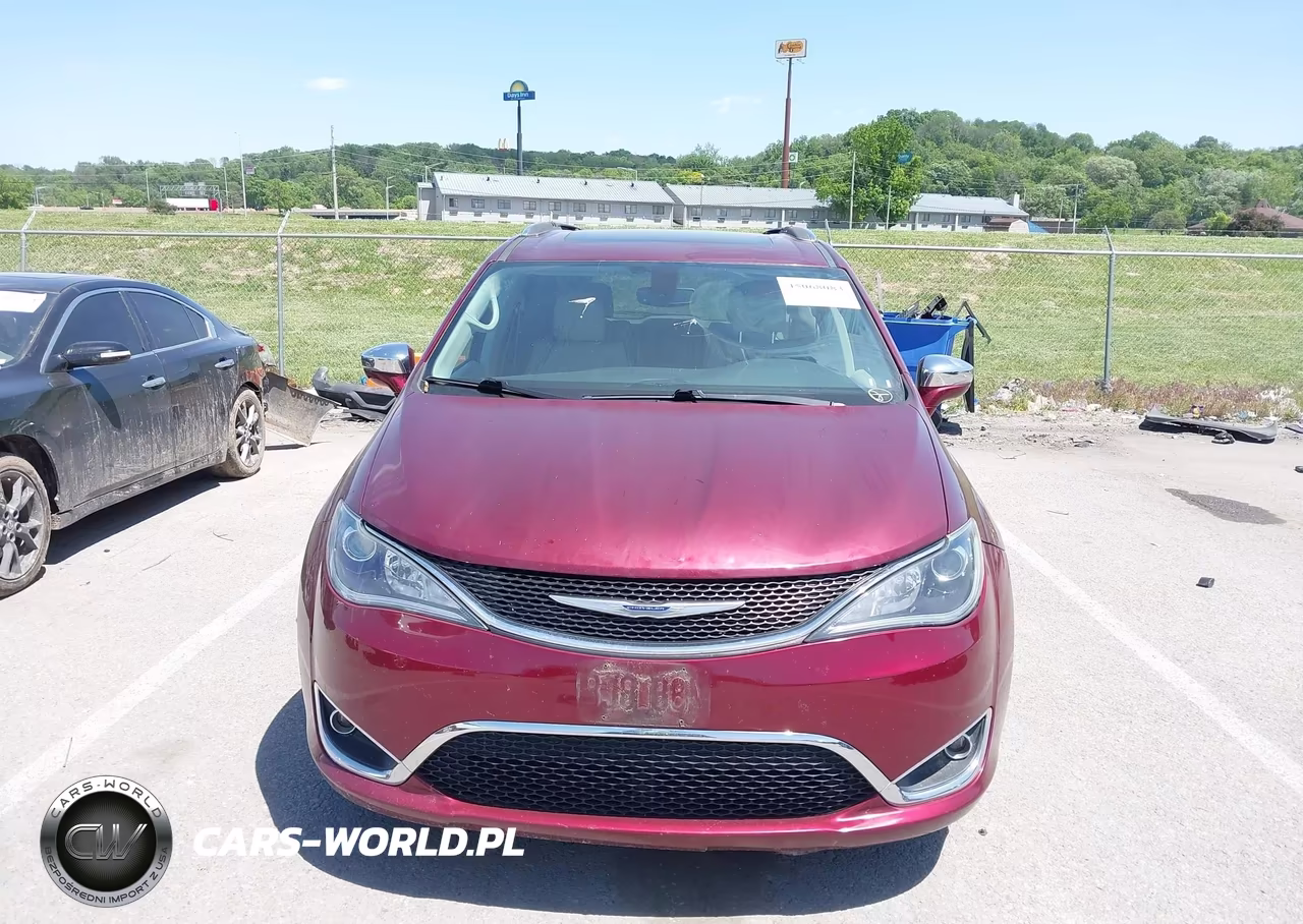 2020 Chrysler Pacifica Limited VIN:2C4RC1GG6LR275857 - 6