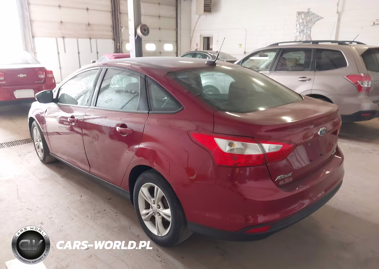 2013 Ford Focus Se VIN:1FADP3F26DL189920 - 3