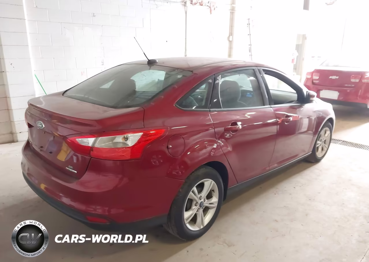 2013 Ford Focus Se VIN:1FADP3F26DL189920 - 4