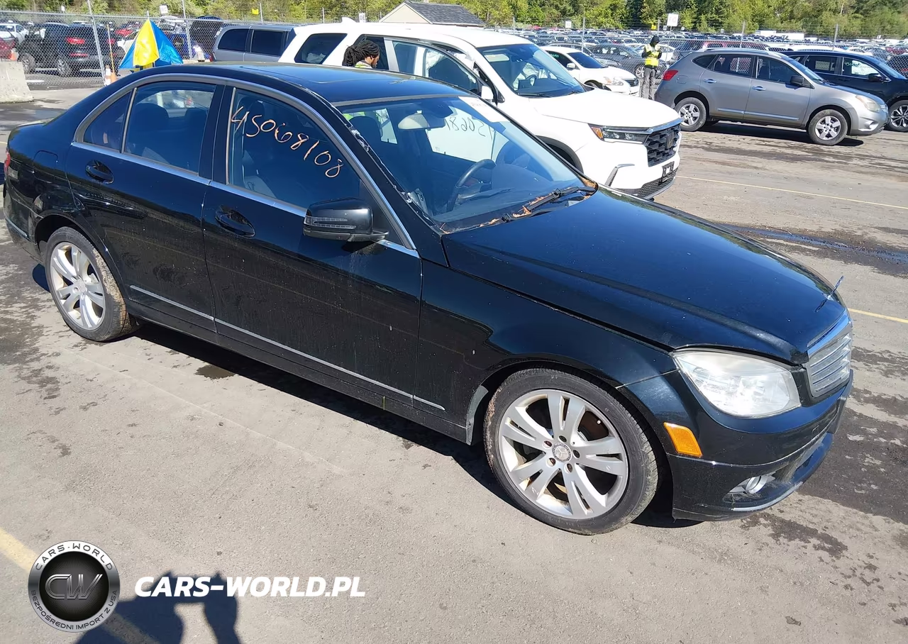 2011 Mercedes-Benz C 300 Luxury 4Matic-Sport 4Matic