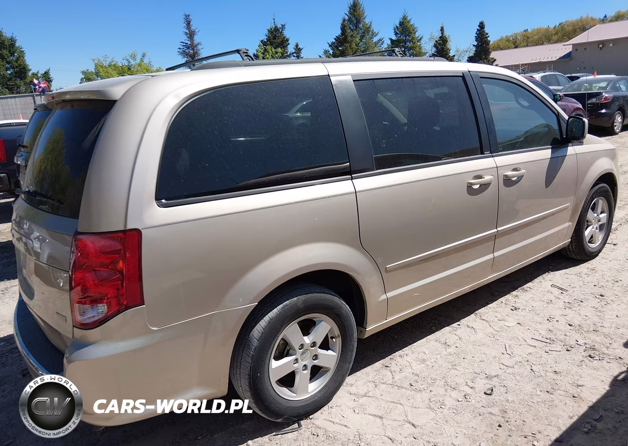 2013 Dodge Grand Caravan Sxt VIN:2C4RDGCGXDR581421 - 4