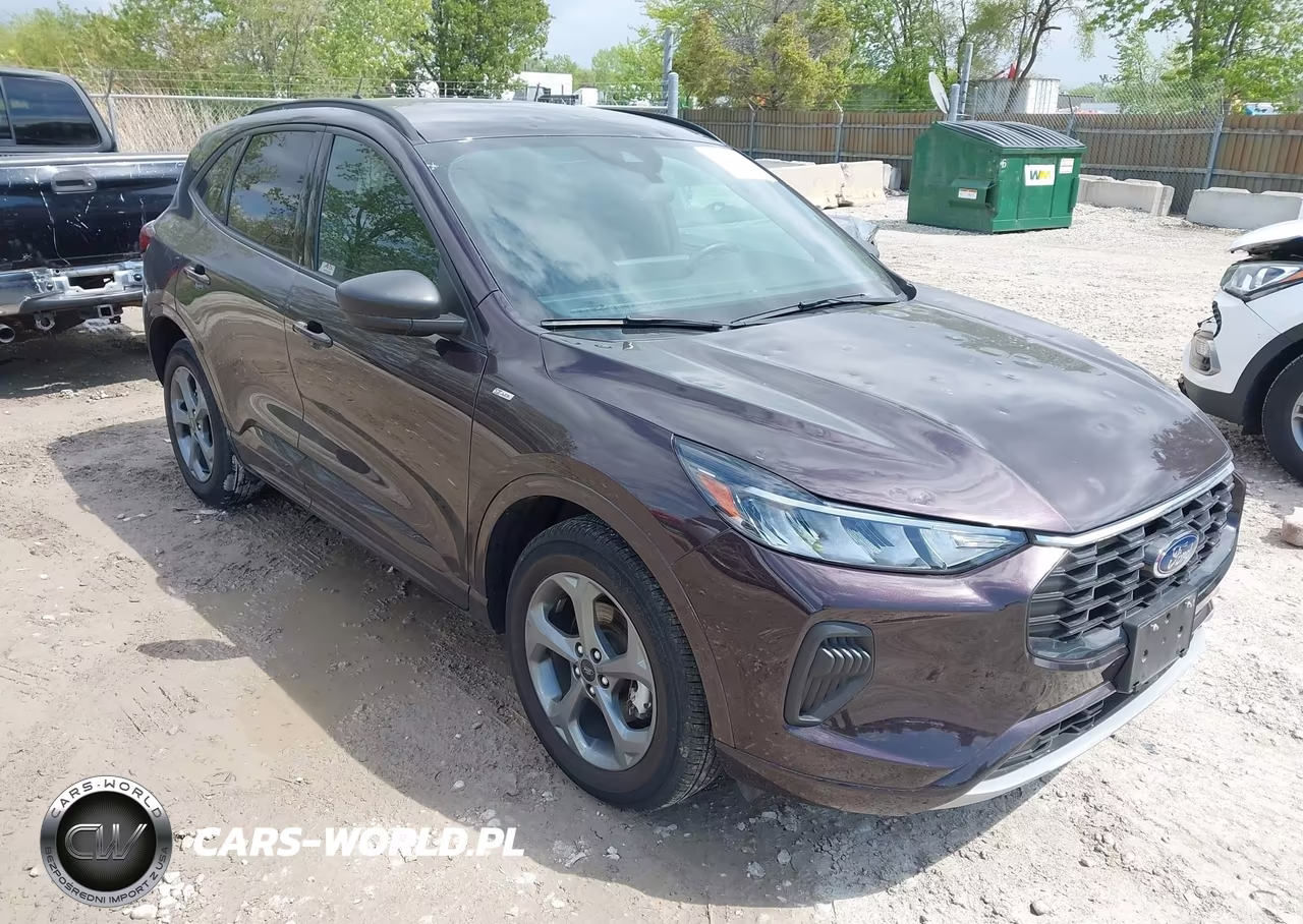 2023 Ford Escape St-Line – zdjęcie 1 z 18