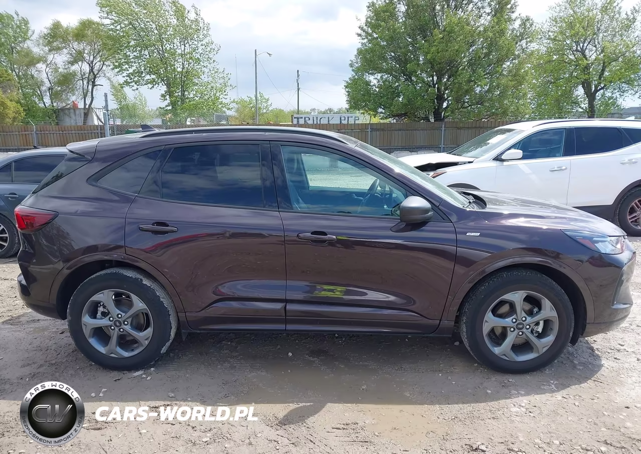 2023 Ford Escape St-Line VIN:1FMCU9MN0PUA15110 - 13