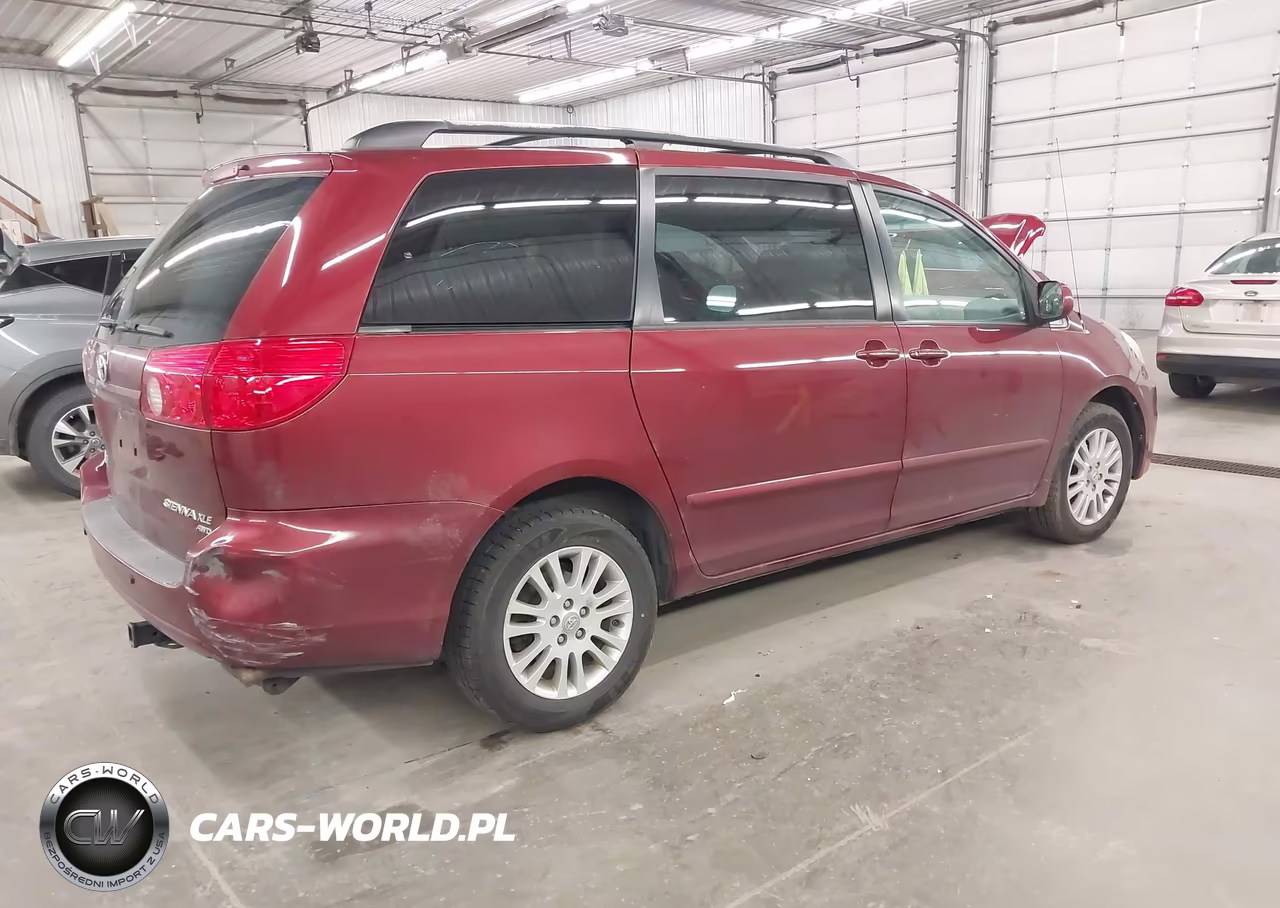 2008 Toyota Sienna Xle VIN:5TDBK22CX8S012820 - 4
