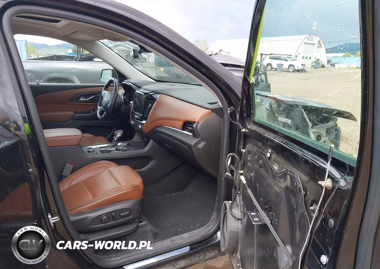 2018 Chevrolet Traverse High Country VIN:1GNEVKKW8JJ168380 - 5