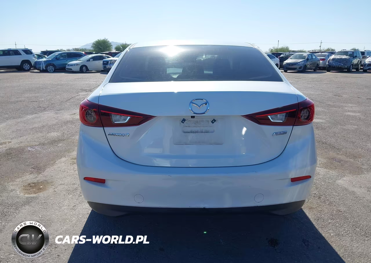 2018 Mazda Mazda3 Sport VIN:3MZBN1U74JM198357 - 17