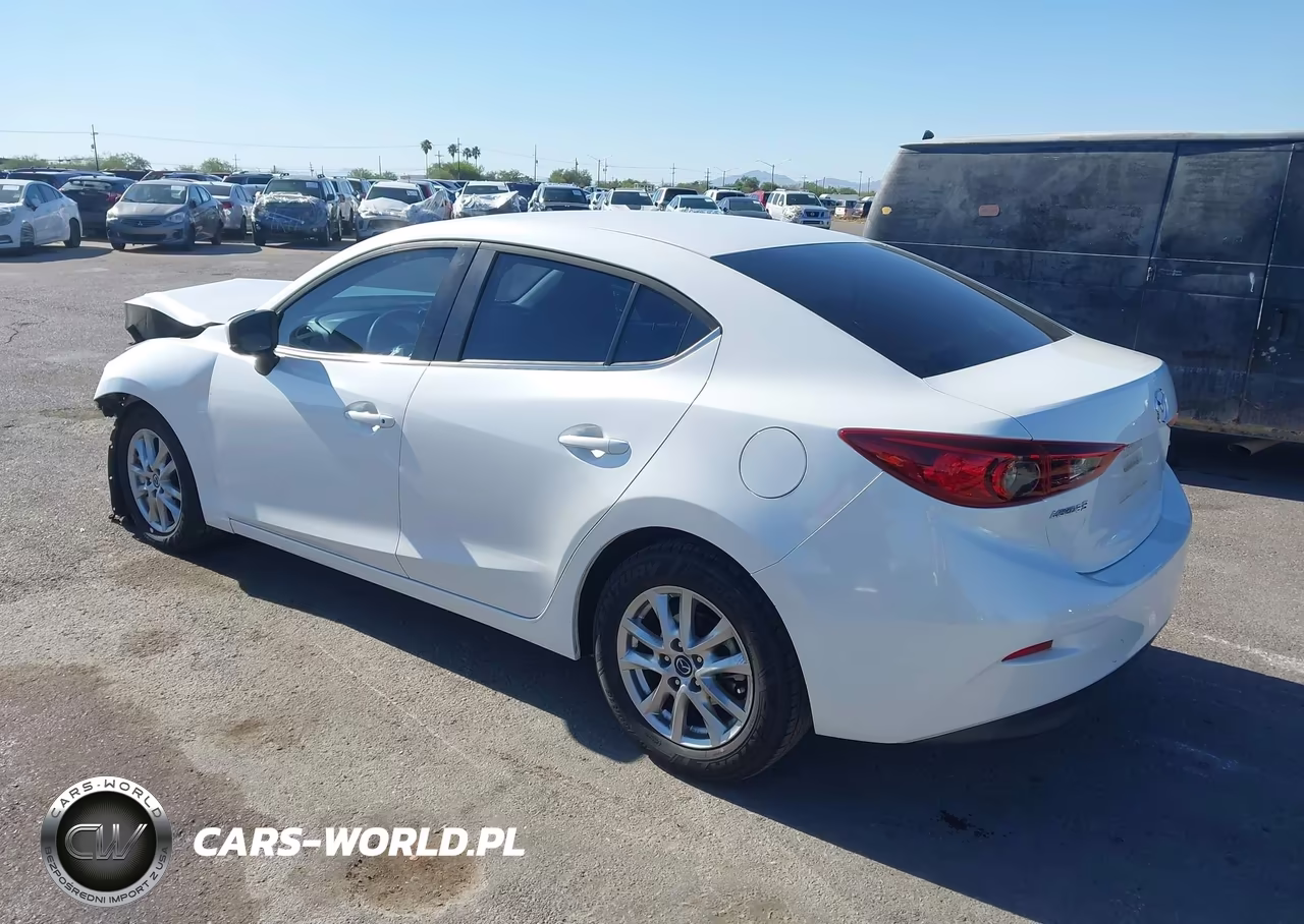 2018 Mazda Mazda3 Sport VIN:3MZBN1U74JM198357 - 3