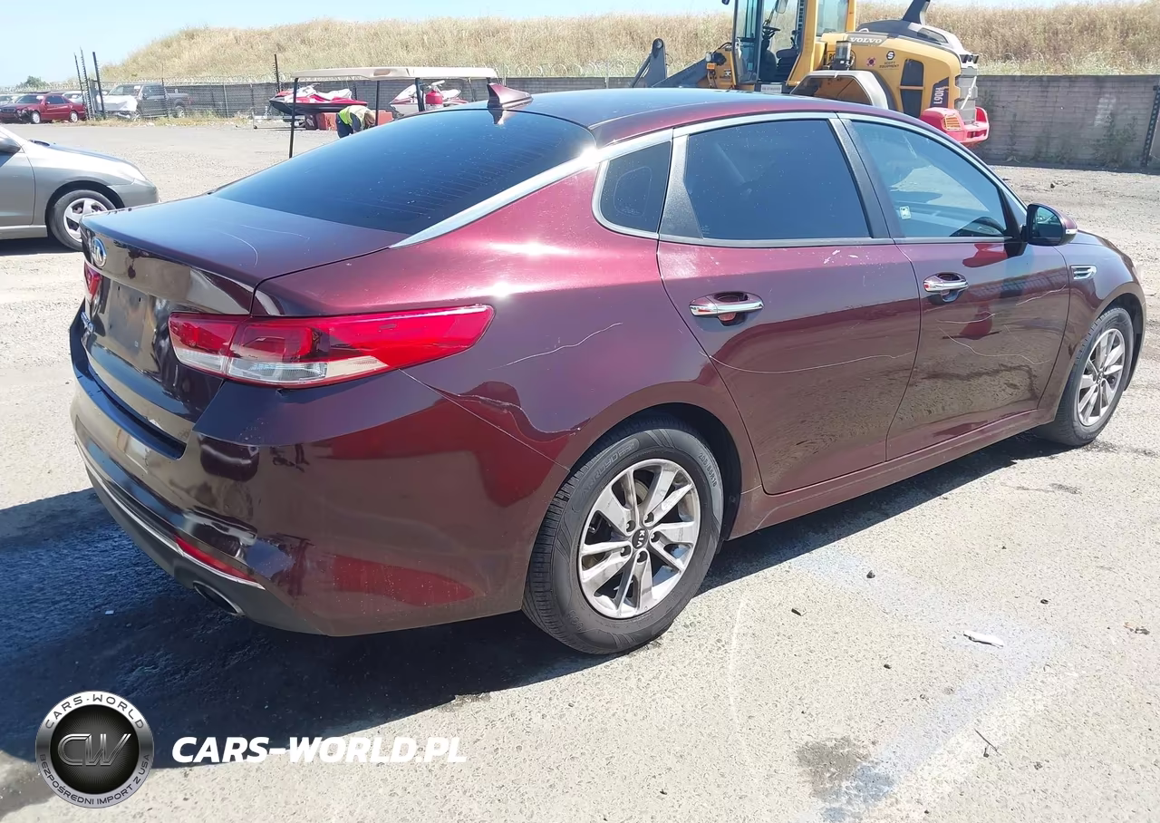 2018 Kia Optima Lx VIN:5XXGT4L34JG239585 - 4