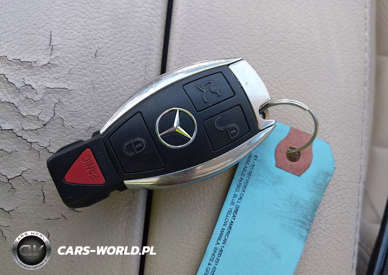 2015 Mercedes-Benz C 300 Luxury 4Matic VIN:55SWF4KB8FU016826 - 11