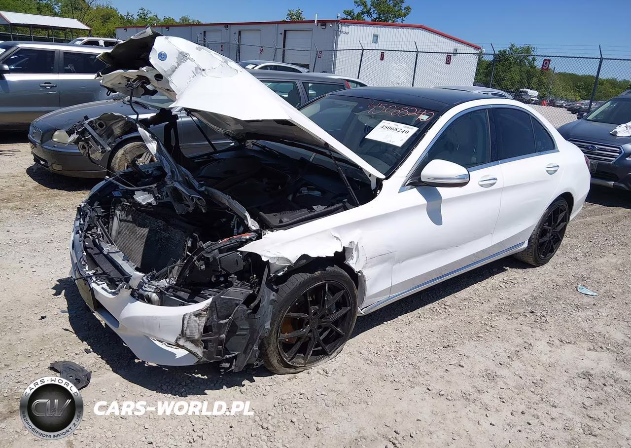 2015 Mercedes-Benz C 300 Luxury 4Matic VIN:55SWF4KB8FU016826 - 2