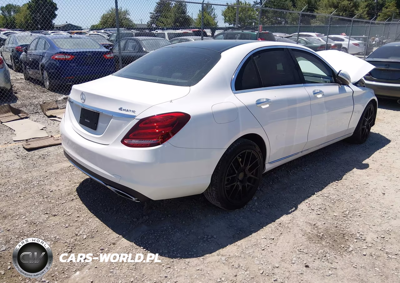 2015 Mercedes-Benz C 300 Luxury 4Matic VIN:55SWF4KB8FU016826 - 4