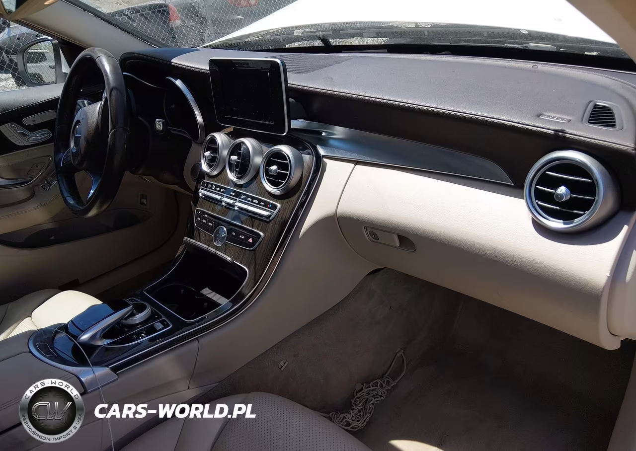 2015 Mercedes-Benz C 300 Luxury 4Matic VIN:55SWF4KB8FU016826 - 5