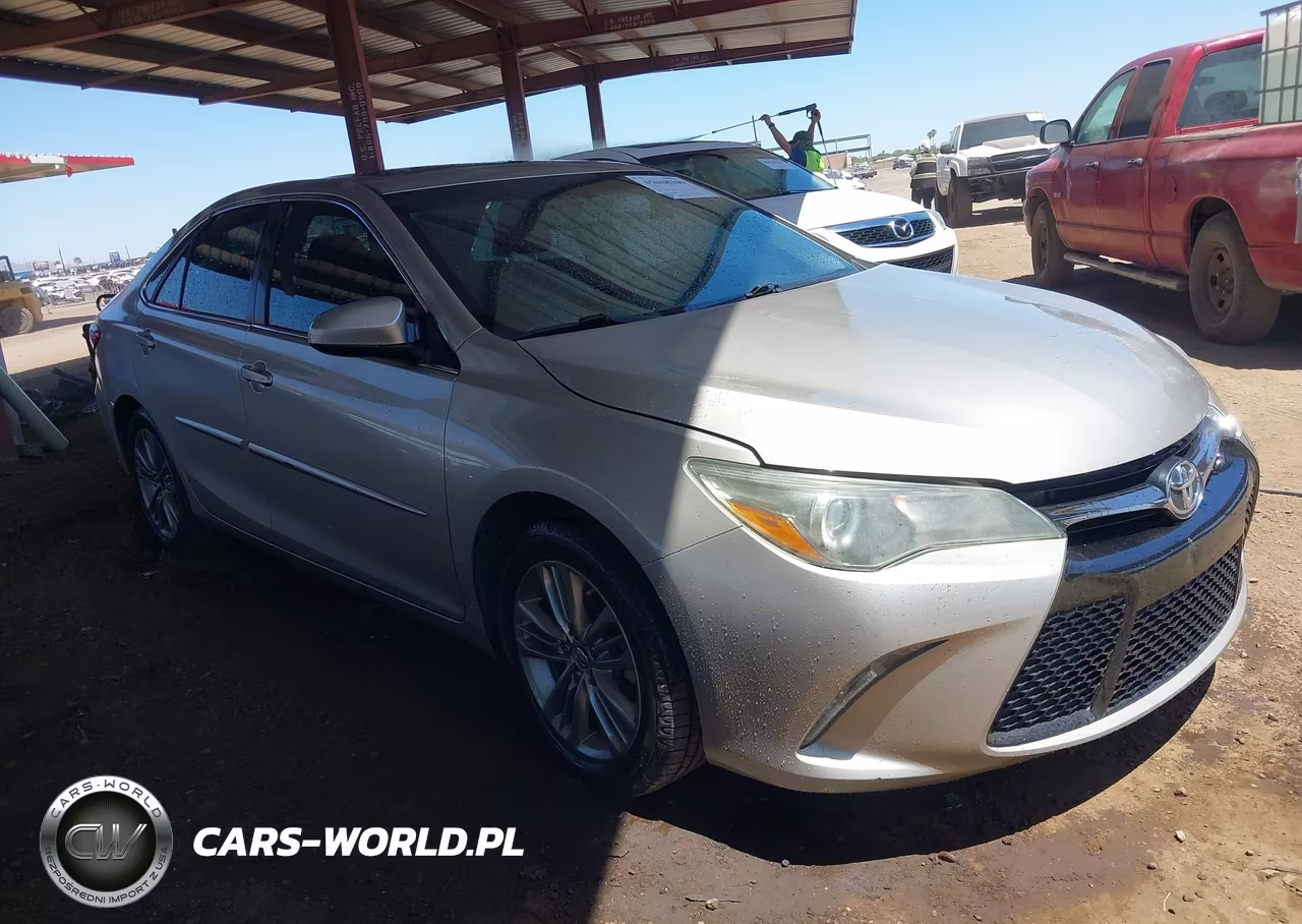 2015 Toyota Camry Se – zdjęcie 1 z 18