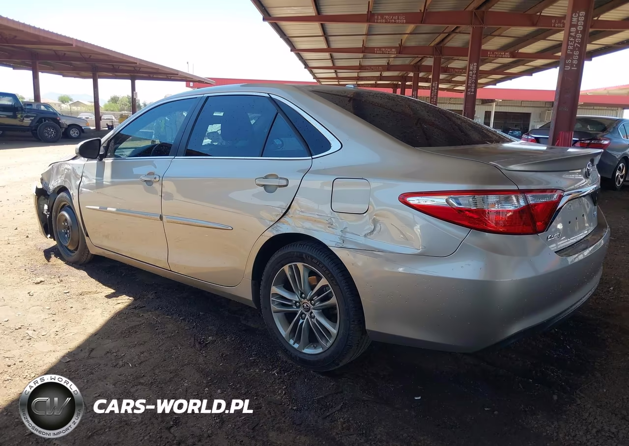 2015 Toyota Camry Se VIN:4T1BF1FK2FU901518 - 3