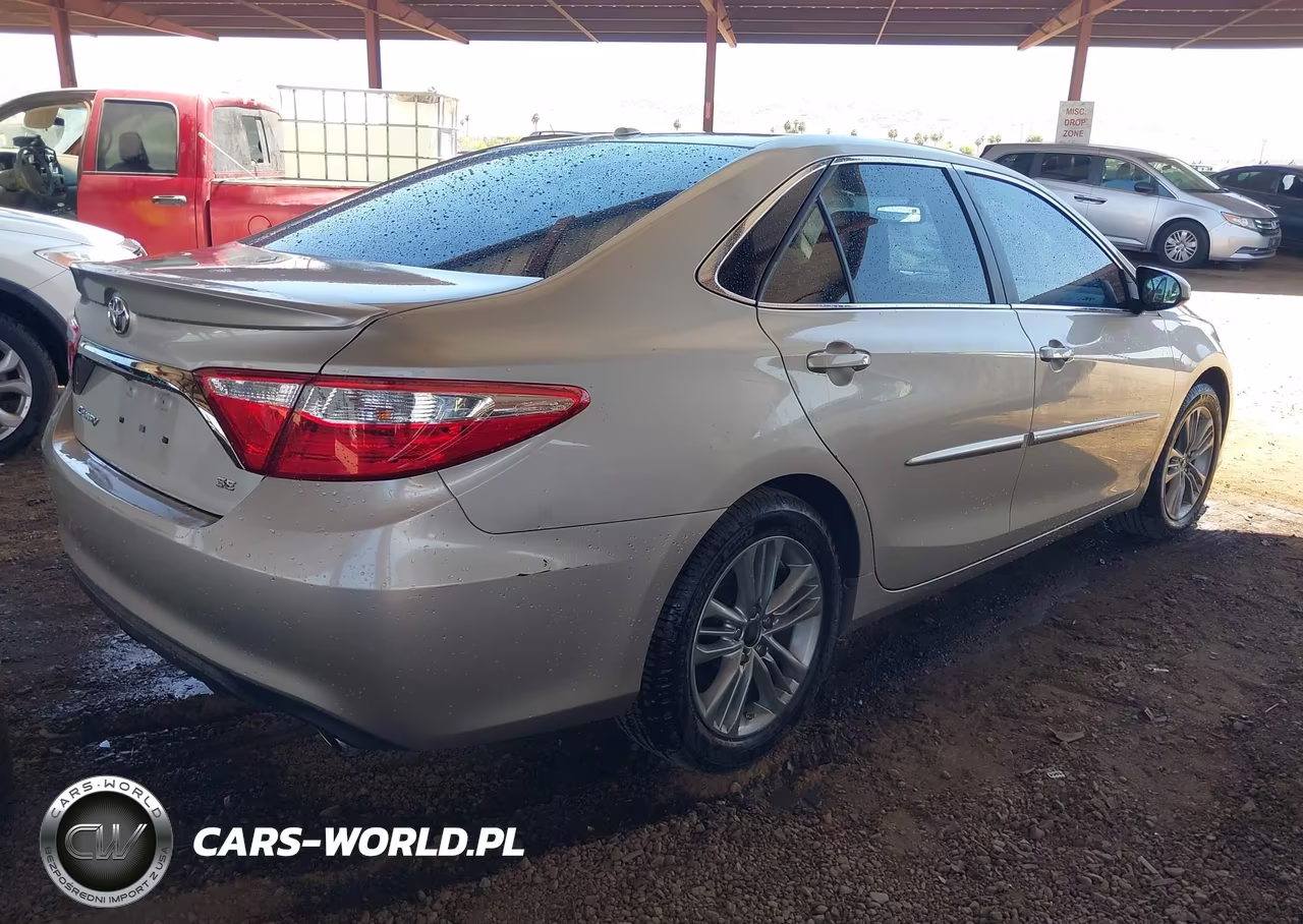 2015 Toyota Camry Se VIN:4T1BF1FK2FU901518 - 4