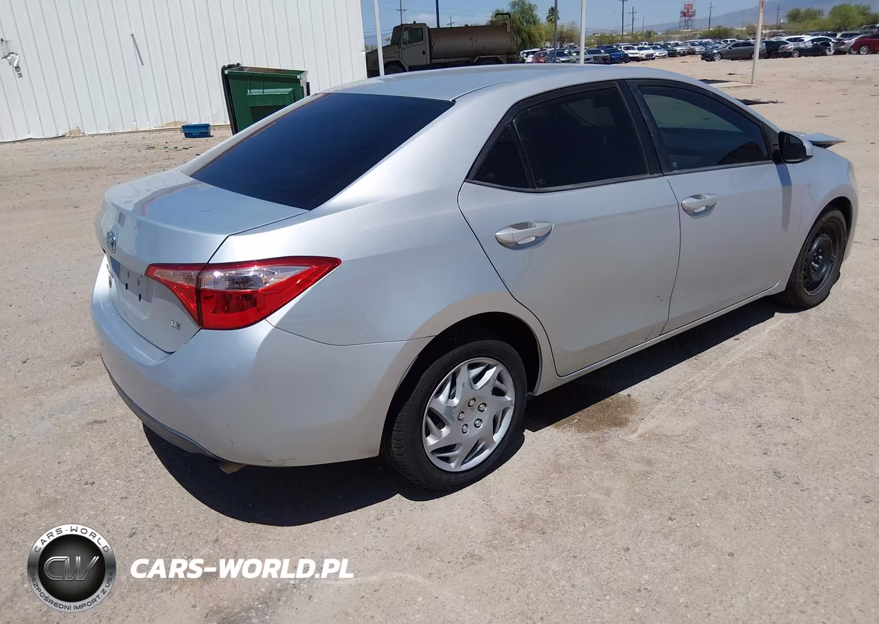 2017 Toyota Corolla Le VIN:2T1BURHE0HC906314 - 4
