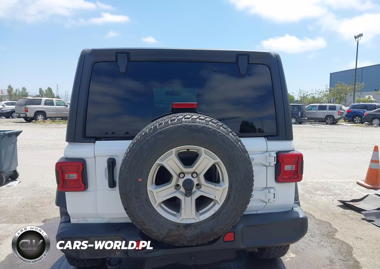 2021 Jeep Wrangler Unlimited Sport S 4X4 VIN:1C4HJXDG2MW523703 - 16