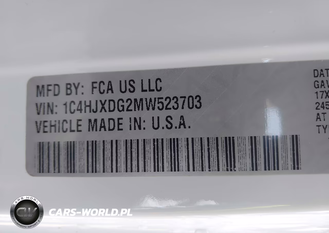 2021 Jeep Wrangler Unlimited Sport S 4X4 VIN:1C4HJXDG2MW523703 - 9