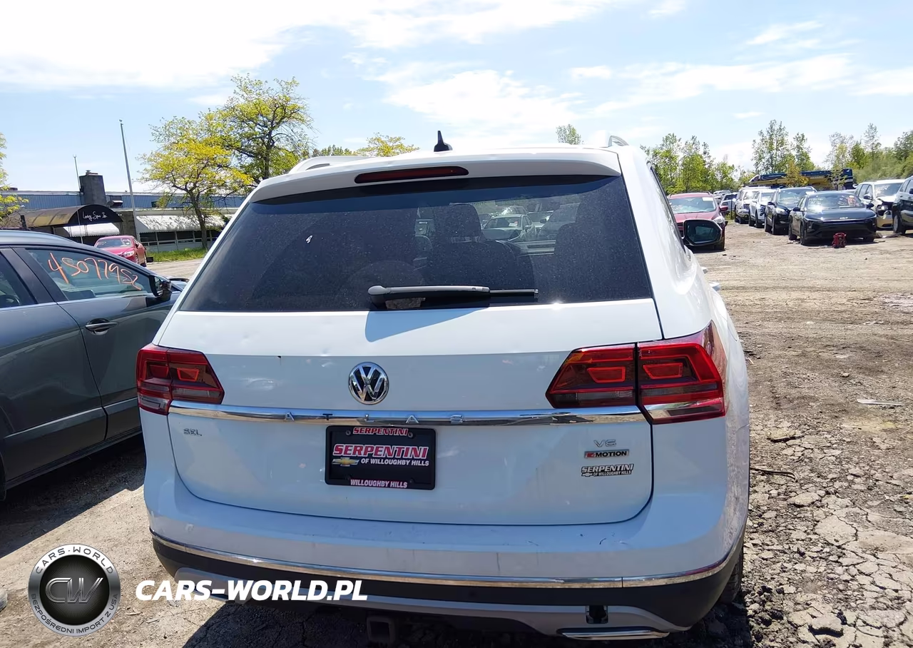 2018 Volkswagen Atlas 3.6L V6 Sel VIN:1V2MR2CA5JC532009 - 16