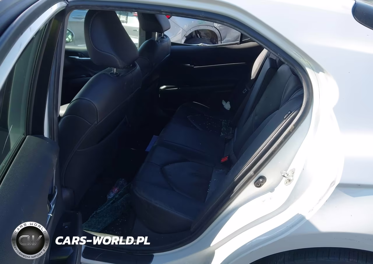 2018 Toyota Camry Xse VIN:4T1B61HK8JU059502 - 8