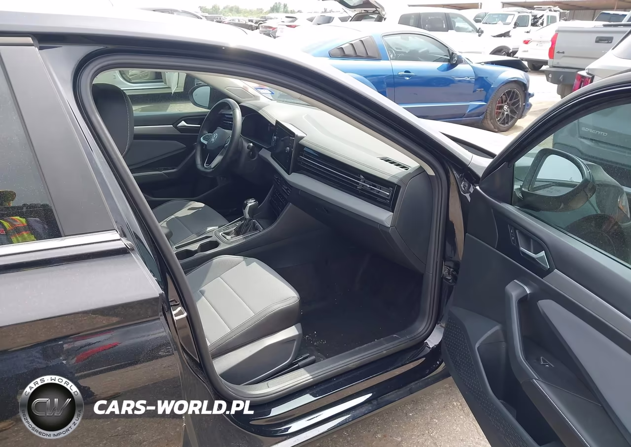 2025 Volkswagen Jetta 1.5T Se VIN:3VW7X7BU8SM032016 - 5