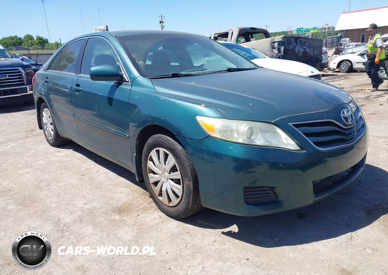 Główne zdjęcie 2010 Toyota Camry Le
