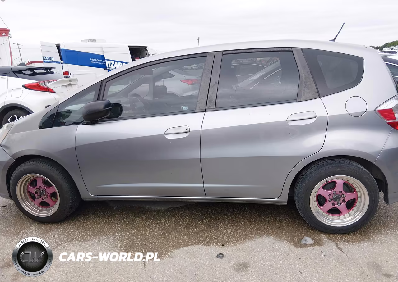 2010 Honda Fit VIN:JHMGE8H2XAS003786 - 14