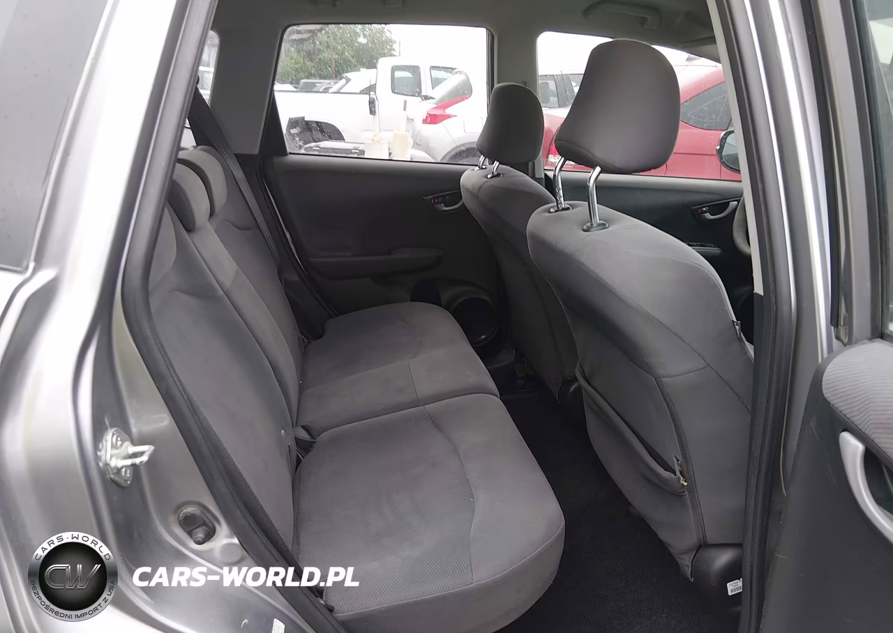 2010 Honda Fit VIN:JHMGE8H2XAS003786 - 8