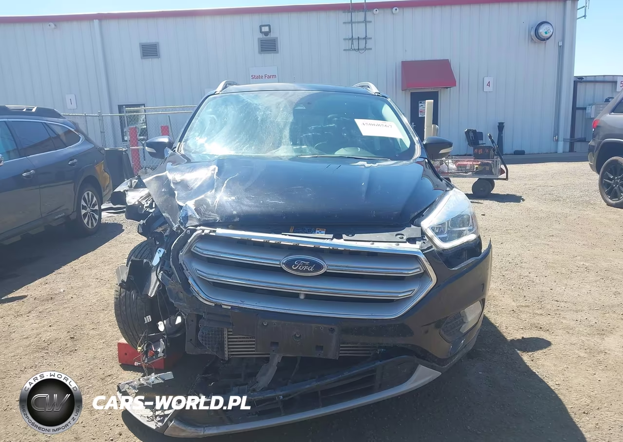 2019 Ford Escape Titanium VIN:1FMCU9J96KUB36403 - 12