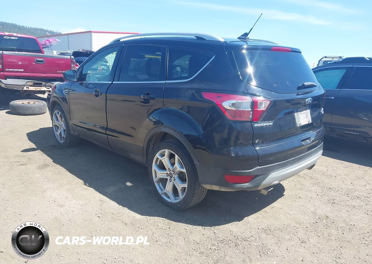 2019 Ford Escape Titanium VIN:1FMCU9J96KUB36403 - 3