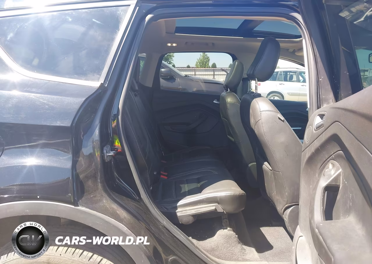 2019 Ford Escape Titanium VIN:1FMCU9J96KUB36403 - 8