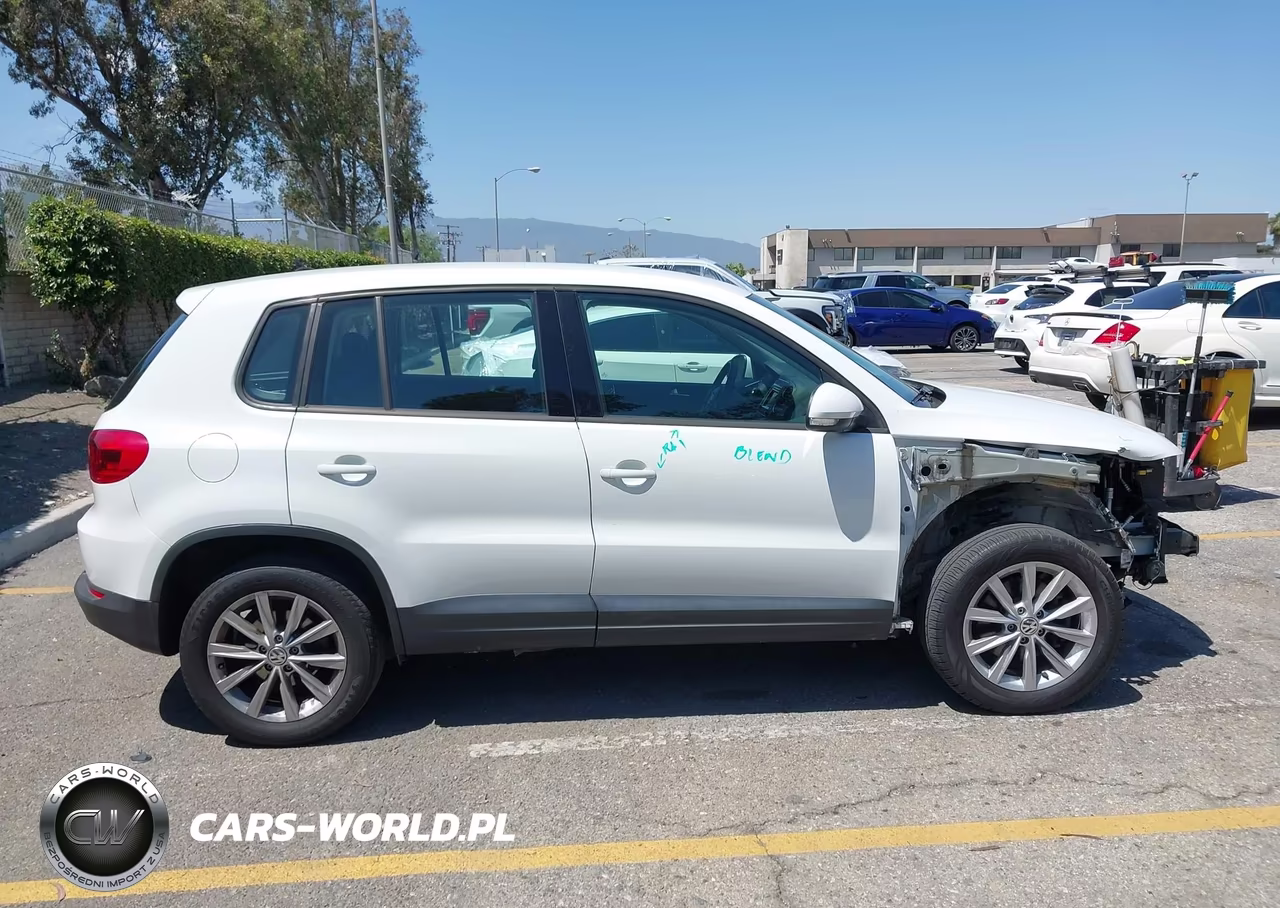 2017 Volkswagen Tiguan 2.0T-2.0T S VIN:WVGAV7AX9HK054340 - 14