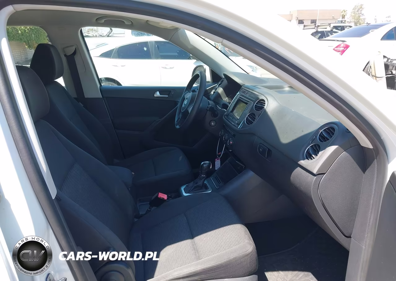 2017 Volkswagen Tiguan 2.0T-2.0T S VIN:WVGAV7AX9HK054340 - 5