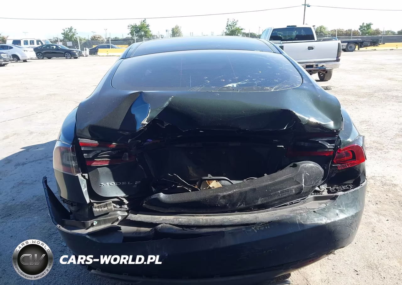 2013 Tesla Model S VIN:5YJSA1CN6DFP05136 - 16
