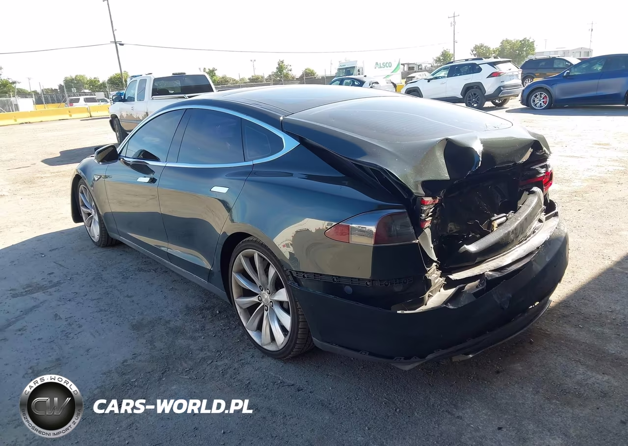 2013 Tesla Model S VIN:5YJSA1CN6DFP05136 - 3