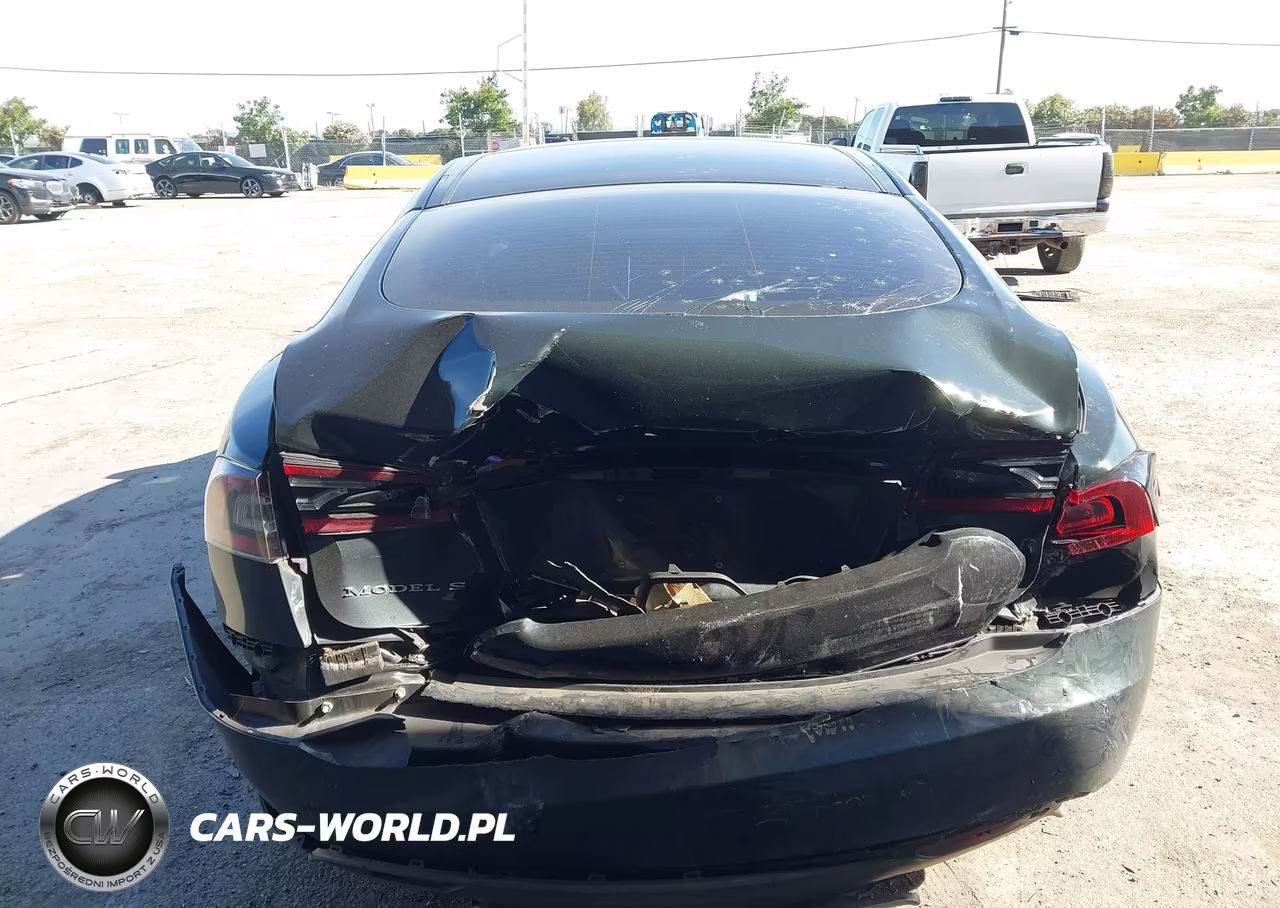 2013 Tesla Model S VIN:5YJSA1CN6DFP05136 - 6