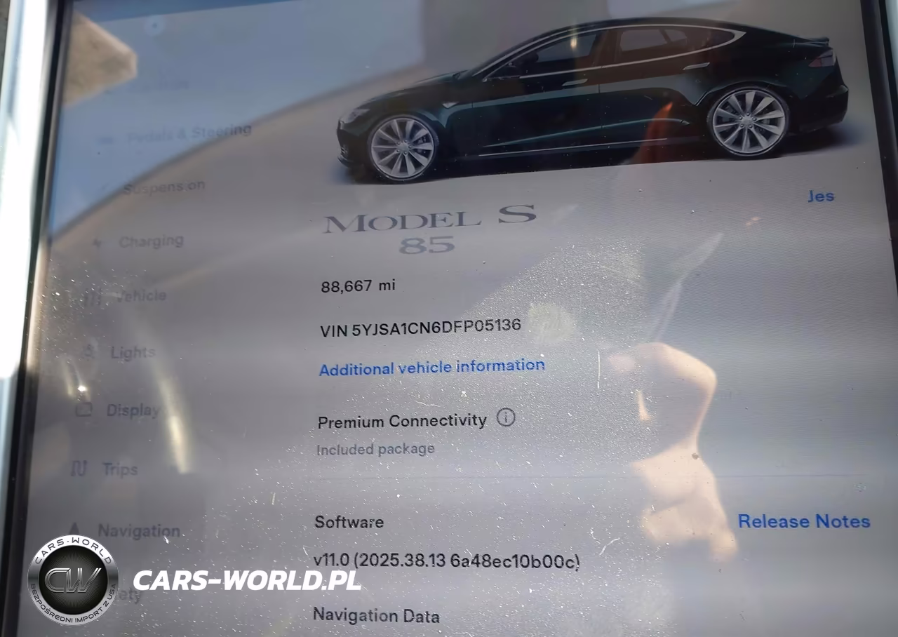 2013 Tesla Model S VIN:5YJSA1CN6DFP05136 - 7