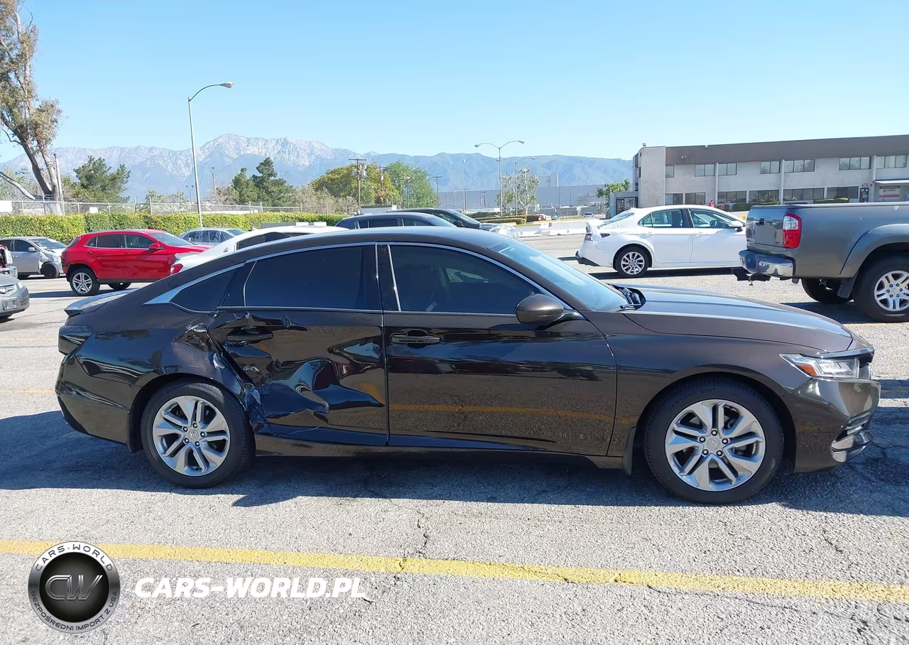 2018 Honda Accord Lx VIN:1HGCV1F17JA100727 - 13