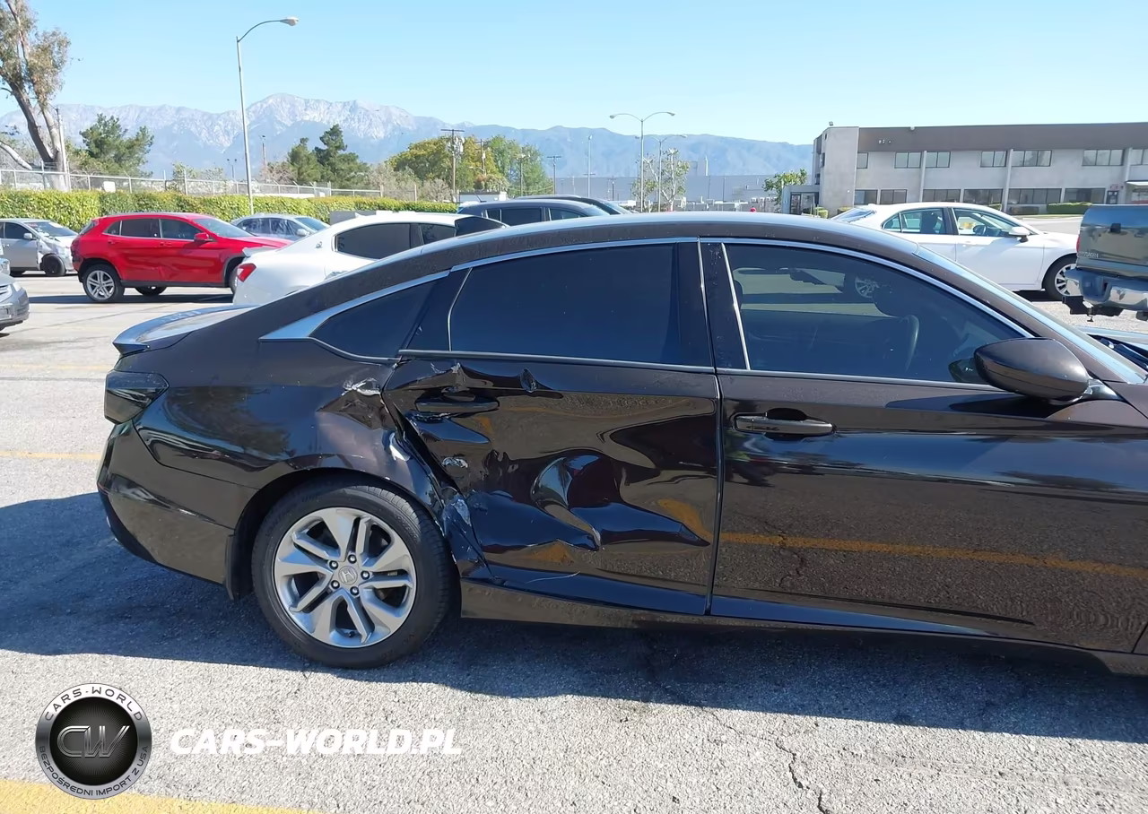 2018 Honda Accord Lx VIN:1HGCV1F17JA100727 - 6