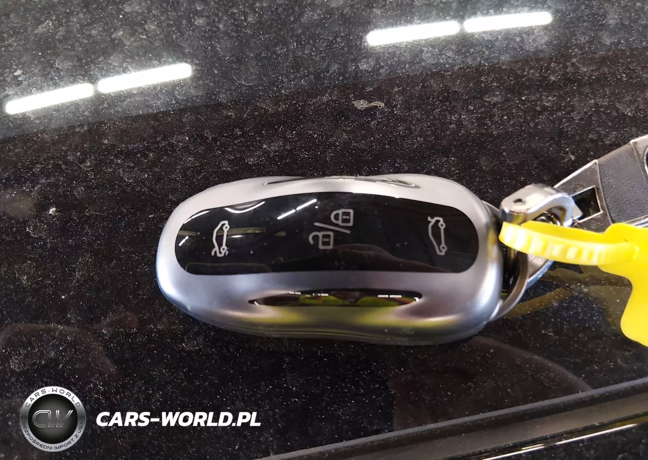 2014 Tesla Model S P85 VIN:5YJSA1H13EFP63681 - 11