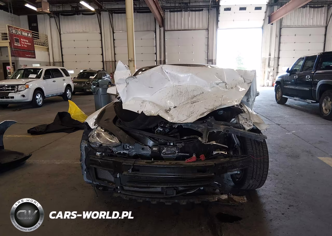 2014 Tesla Model S P85 VIN:5YJSA1H13EFP63681 - 13