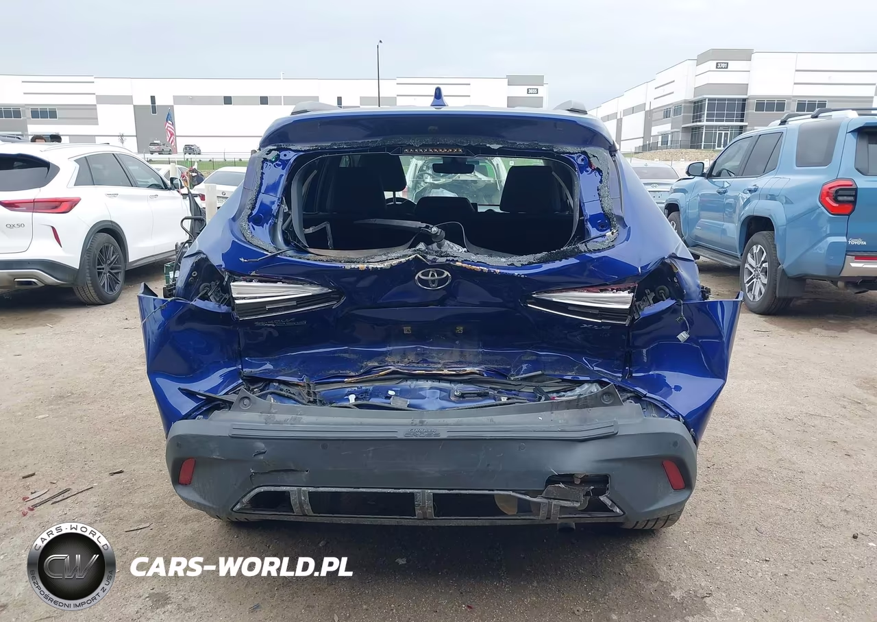 2022 Toyota Corolla Cross Xle VIN:7MUDAAAG8NV009362 - 16