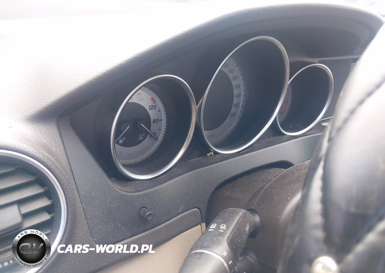 2014 Mercedes-Benz C 300 Sport 4Matic VIN:WDDGF8AB0EG234302 - 14