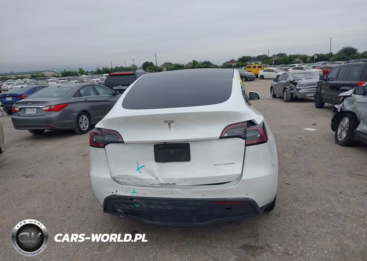2020 Tesla Model Y Long Range Dual Motor All-Wheel Drive VIN:5YJYGDEE1LF032116 - 15