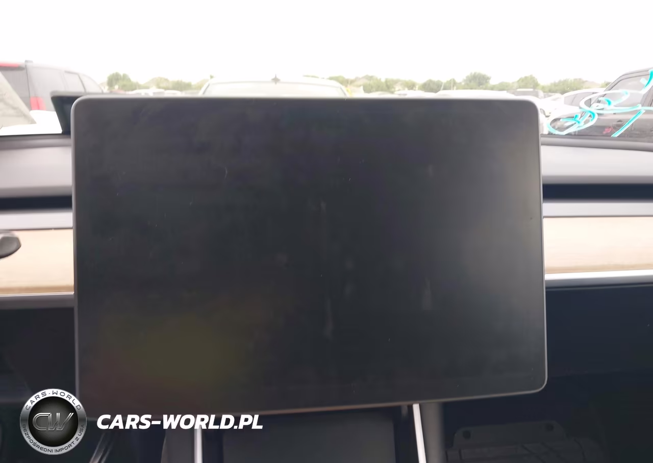 2020 Tesla Model Y Long Range Dual Motor All-Wheel Drive VIN:5YJYGDEE1LF032116 - 17