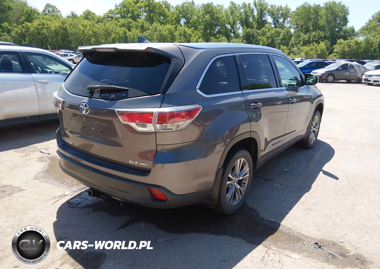 2014 Toyota Highlander Xle V6 VIN:5TDJKRFH9ES015228 - 4
