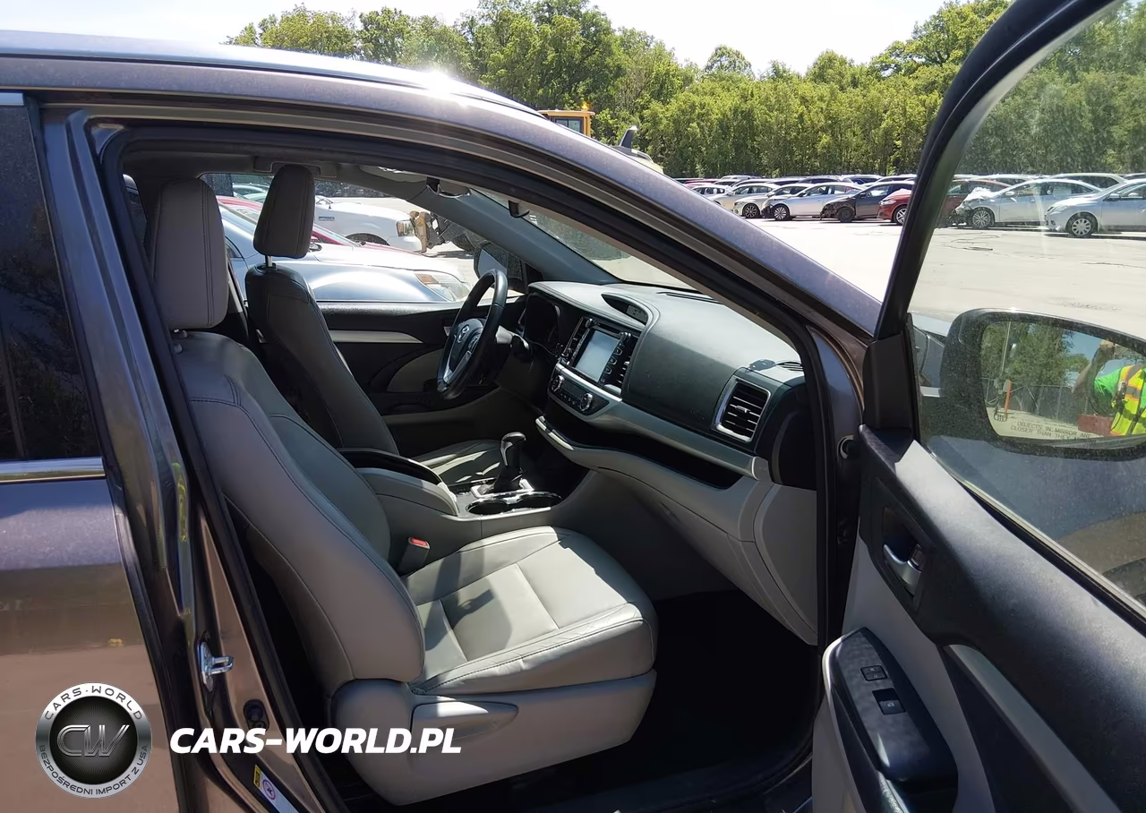 2014 Toyota Highlander Xle V6 VIN:5TDJKRFH9ES015228 - 5
